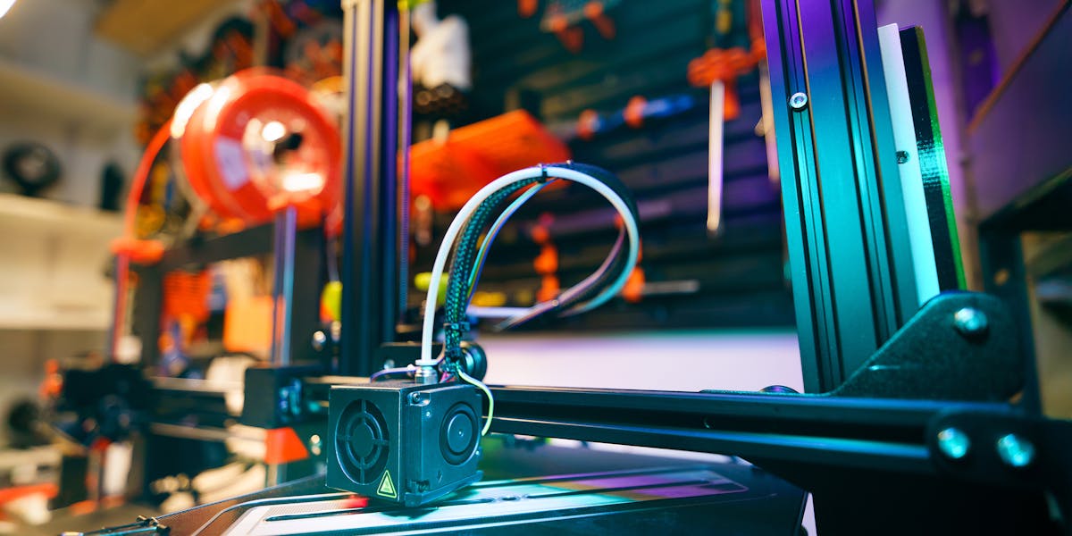 Cost comparison between 3D printing and injection molding production methods